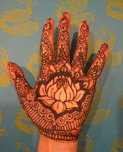 Rajasthani-Mehndi-Designs-For-Full-Hands.jpg